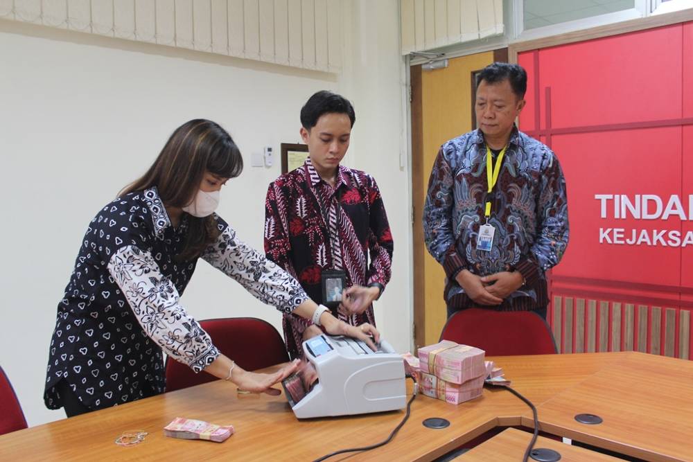 Pengembalian Uang Suap Tanah Kas Desa Krido Melebihi Taksiran Kejati DIY