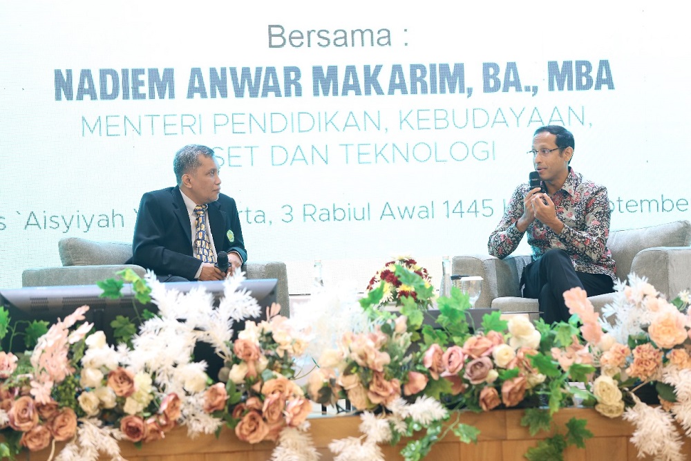 Mendikbud Ristek Berdialog dengan Mahasiswa Baru UNISA Yogyakarta