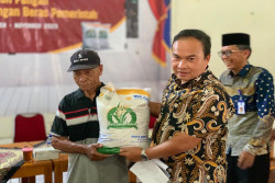 Salurkan Bantuan Pangan Beras Perdana Tahap II di Sleman, Bulog: Buat Konsumsi, Jangan Dijual