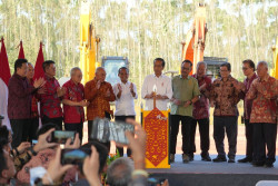 Ke IKN, Jokowi Lakukan Groundbreaking RS Abdi Waluyo