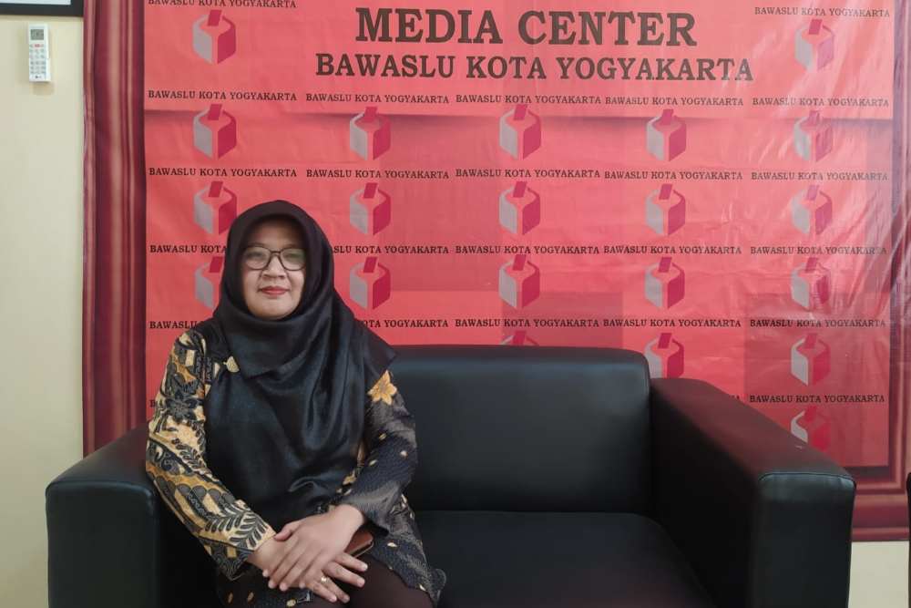 Anggota Bawaslu Jogja, Siti Nurhayati: Minimalkan Paparan Hoaks dengan Edukasi