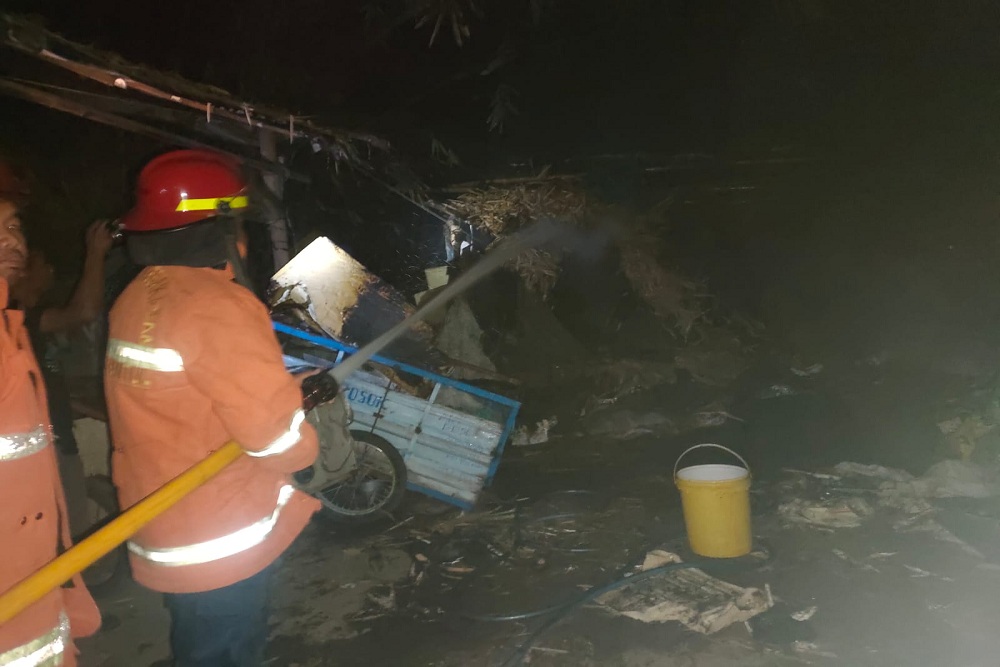 Gudang Rongsok di Bantul Terbakar, Diduga Akibat Bakar Sampah