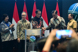 OJK Sebut Industri Leasing Bisa Masuk Peluang Bursa Karbon