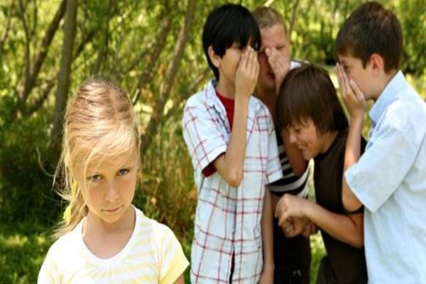 PARENTING: Begini Cara Orang Tua Menolong Anak yang Mengalami Bullying