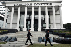 MK Tolak 5 Gugatan UU Cipta Kerja