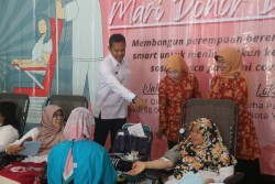 Bantu PMI Jaga Stok Darah, Dharma Wanita Persatuan Jogja Gelar Donor Darah