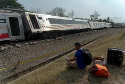 Kereta Api Anjlok di Kulonprogo, KAI Daop 6: Perjalanan 7 KA Tertahan