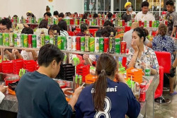 Restoran Thailand Viral Usai Pasang Lowongan Pekerjaan dengan Kualifikasi Nyeleneh