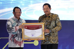 Provinsi Jawa Tengah Meraih Dukcapil Prima Award Kategori Kolaboratif