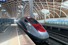 Luhut Sebut Proyek Kereta Cepat Jakarta-Surabaya Bakal Digarap China karena Bunga Pinjaman Rendah