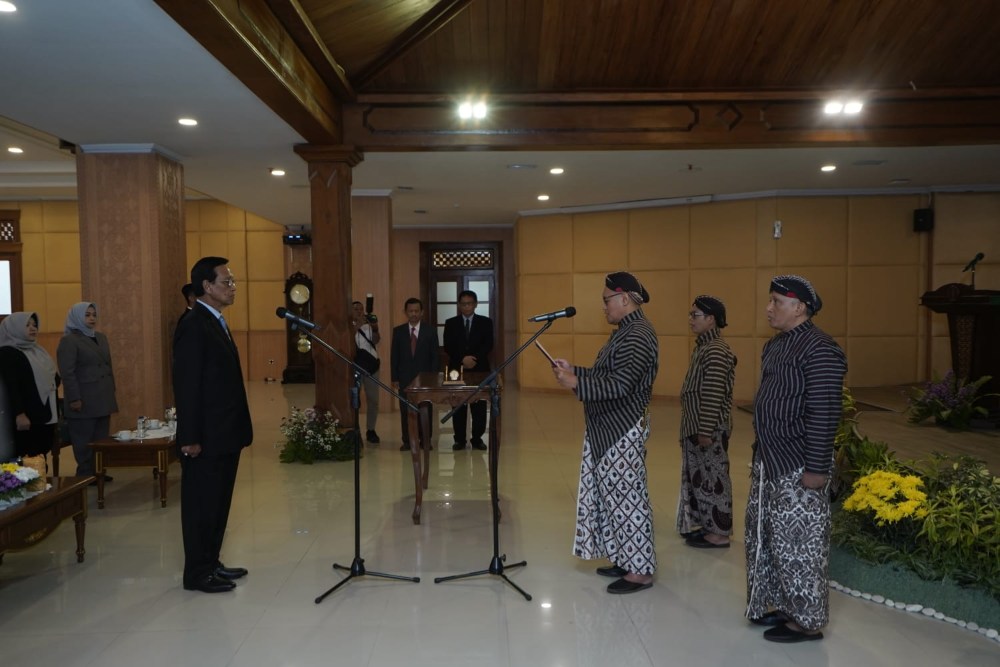 Lantik Dewan Direksi Baru PT AMI, Sultan Minta Laba dan PAD DIY Ditingkatkan