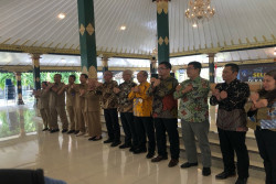 Atasi Sampah, Pemkab Sleman Gandeng PT SBI Pabrik Cilacap