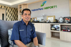 Sedekat Mungkin dengan Staf, Bentuk Tim Solid