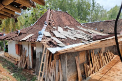 Puluhan Rumah Rusak, Warga Semin Butuh Bantuan Asbes dan Genteng