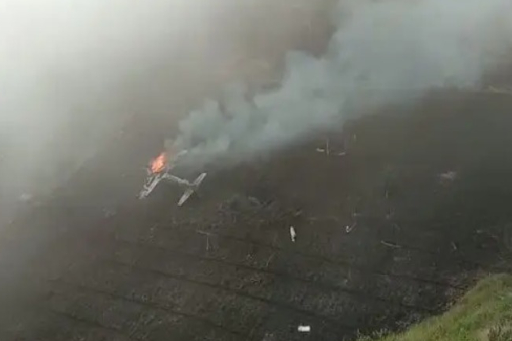Pesawat Tempur Tucano TNI AU Jatuh di Lereng Bromo, Begini Kesaksian Warga