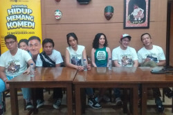Film Srimulat Hidup Memang Komedi: Pemeran Butuh 3 Bulan Menjiwai Karakter Orang Jawa