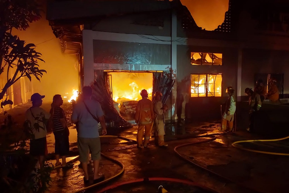 Kebakaran Pabrik Sarung Tangan di Bantul Diduga Karena Korsleting Listrik