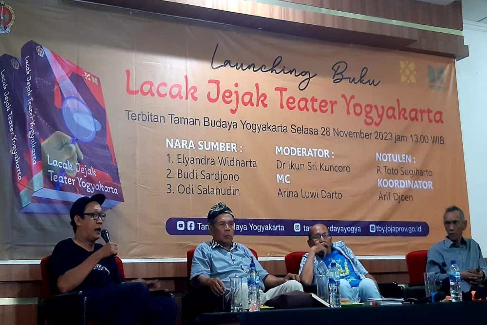 Gandeng Seniman Teater, TBY Luncurkan Buku Perjalanan Teater di DIY sejak 1950 sampai Kini