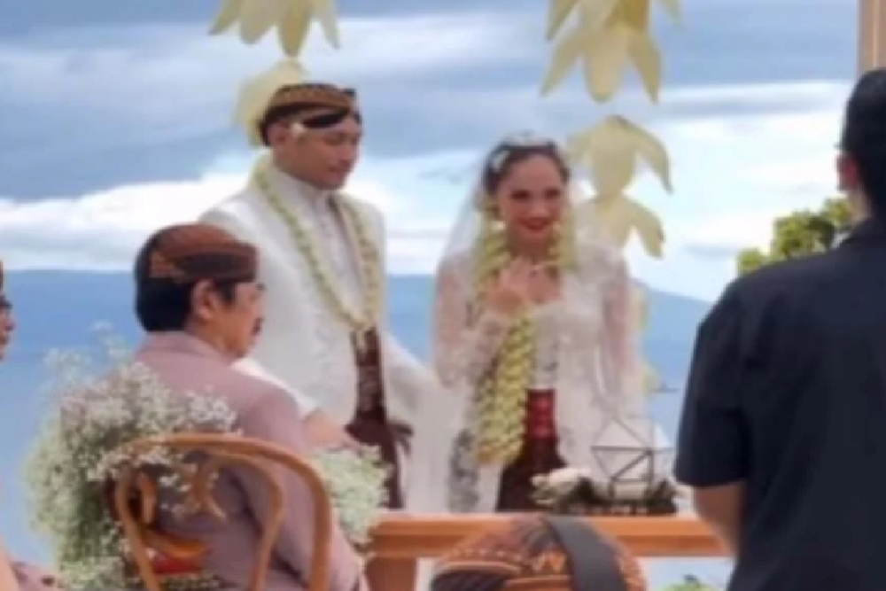 Sah Menikah, BCL Bagikan Video Bersama Tiko Aryawardhana