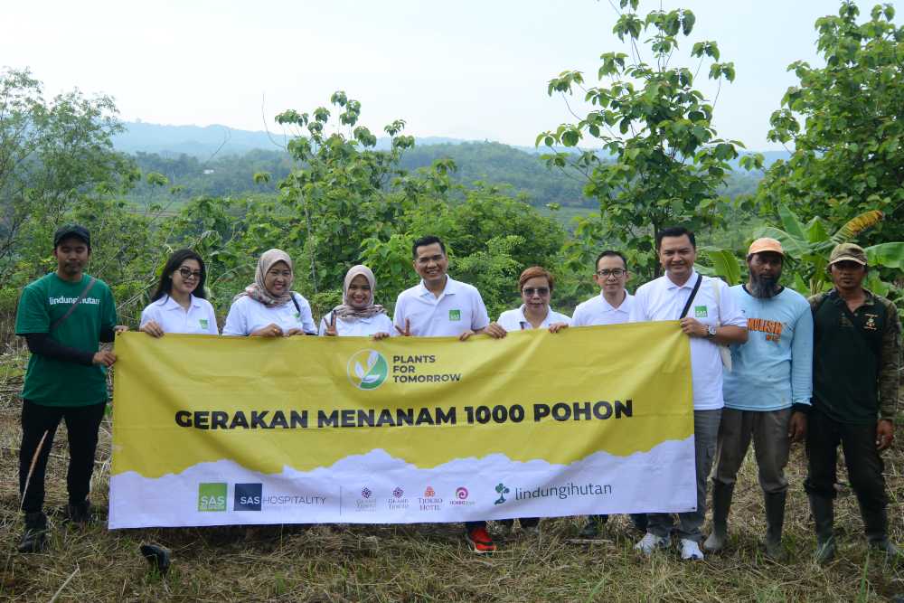Tjokro Style Yogyakarta Ikut Tanam 1.000 Pohon di Garut dan Semarang