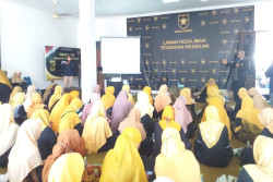 Pesatnya Dunia Digital hingga Pinjol Ilegal Jadi Kekhawatiran Para Ibu, Ini Alasannya