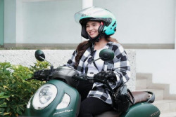 Tips Cari Aman Saat Naik Sepeda Motor bagi Perempuan ala Honda Istimewa