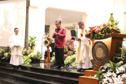 Hadir di Gereja Kotabaru, KPH Purbodiningrat Pastikan Perayaan Natal Berjalan Lancar