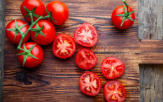 Makan Tomat Setiap Hari Bantu Cegah Hipertensi