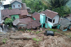 Hujan Deras, Samigaluh Kulonprogo Tanah Longsor, 16 Orang Mengungsi