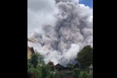 Erupsi Gunung Merapi, Abu Tebal Membumbung Tinggi Mengguyur Kemalang Klaten