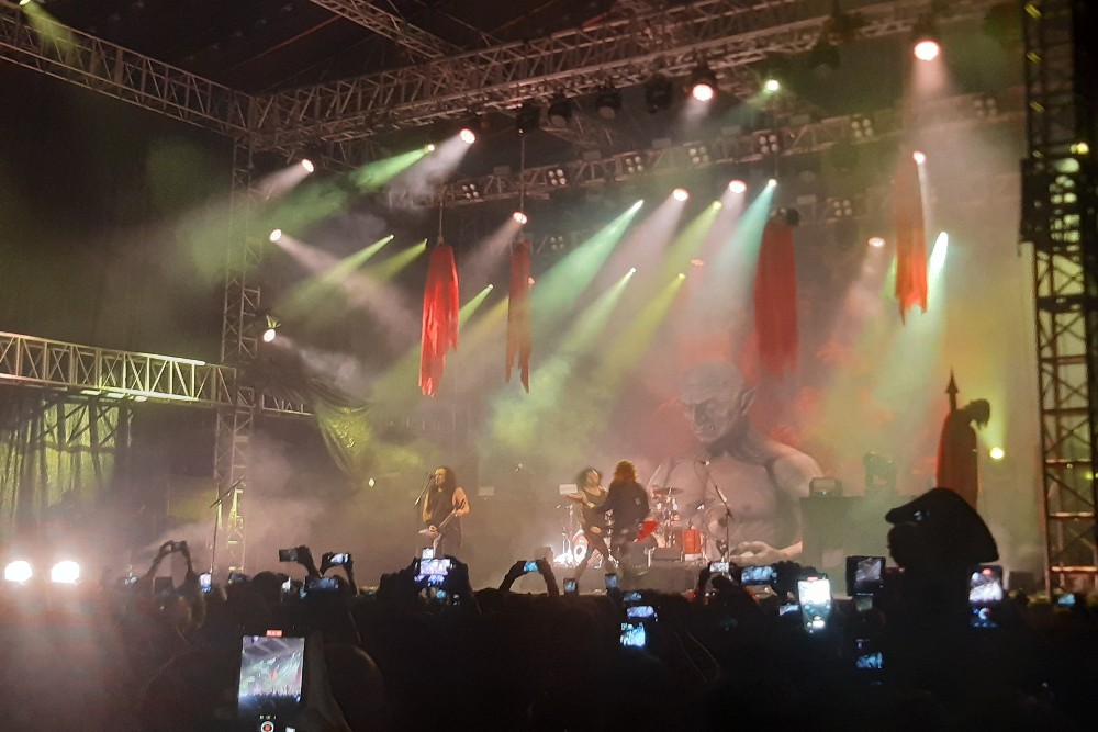 Kreator dan In Flames Sukses Menghibur Ribuan Penggemar Musik Metal di Stadion Kridosono Jogja