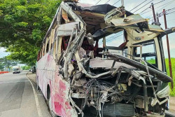 Bus Rombongan Kampanye Ganjar-Mahfud Terguling di Jalan Tol Solo-Ngawi, 3 Orang Meninggal
