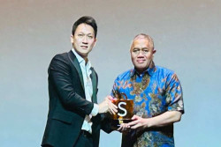 JNE Raih Penghargaan Super Logistic Partner di Ajang Shopee Super Awards 2023
