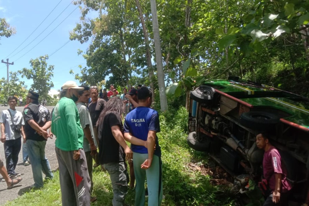 Minibus Terguling di Giripurwo, Tiga Korban Alami Cedera