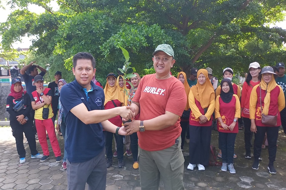 Lawson dan Sekber KP-SDA Klaten Tanam 300 Pohon di Bantaran Kali Ujung