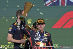 Verstappen Pertahankan Dominasi Balapan di GP Bahrain