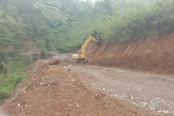 Diprotes Warga, Aktivitas Pembangunan di Kebun Teh Kemuning Karanganyar Dihentikan