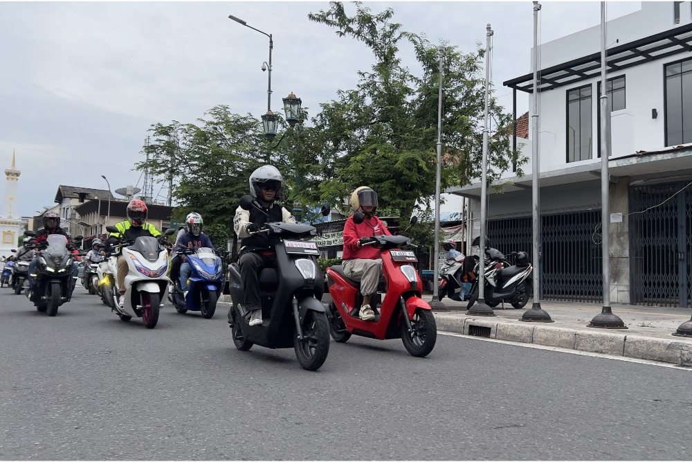 Astra Motor Yogyakarta X PMHY Berkeliling dengan Honda EM1 e: