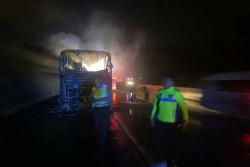 Kronologi Bus Rosalia Indah Terbakar di Tol Solo-Semarang, Terdengar Suara Ledakan di Mesin