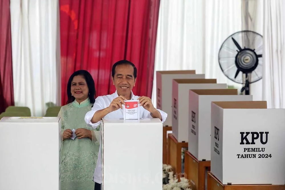 Hasil Pemilu 2024 Ditetapkan, Jokowi Apresiasi Kinerja KPU dan Bawaslu