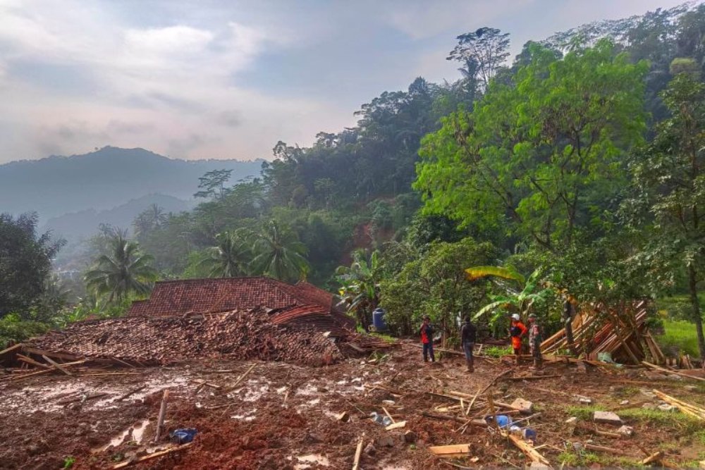 Permudah Evakuasi Korban Longsor Cipongkor, BNPB Modifikasi Cuaca
