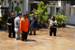 Tanggul Jebol Akibatkan Banjir Terjadi di Dua Kecamatan di Bandarlampung