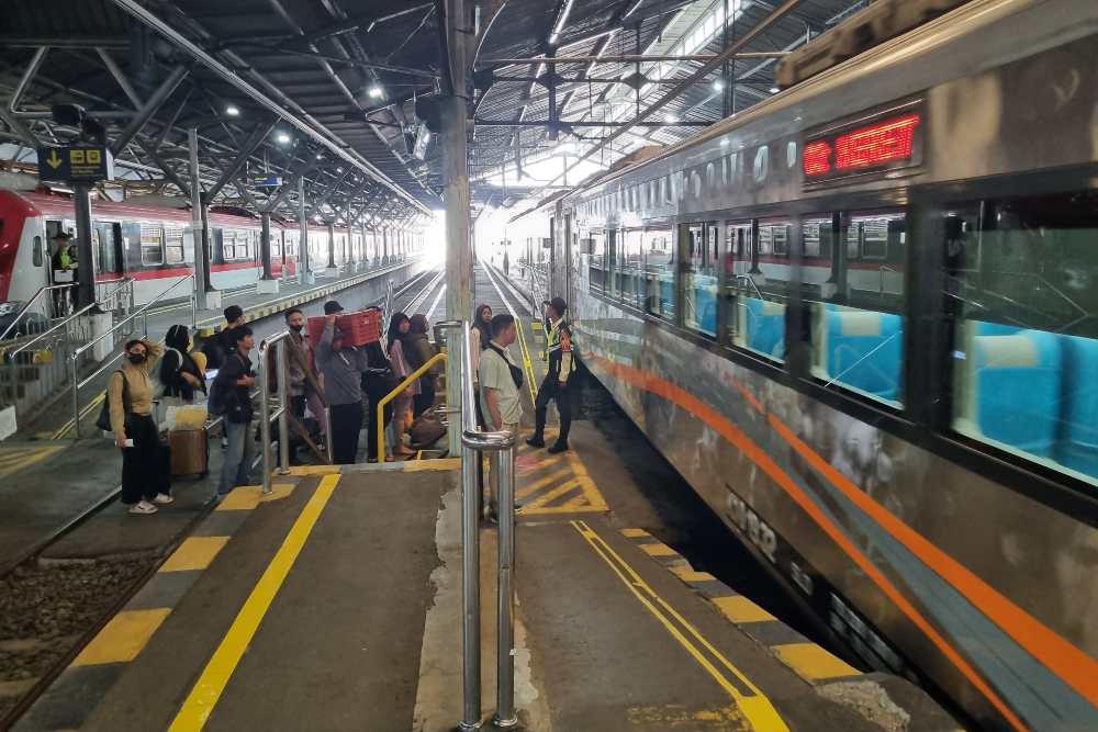 Puncak Arus Balik, 23.754 Penumpang Naik dari Stasiun Daop 6 Yogyakarta