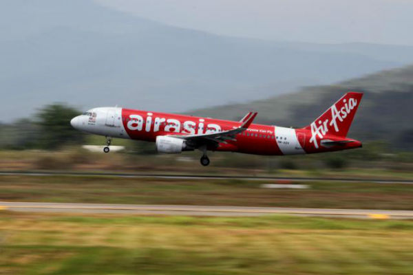 AirAsia Batalkan Penerbangan ke Malaysia Akibat Erupsi Gunung Raung di Sitaro Sulut