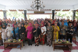 Puncak Hari Kartini, Kustini Ajak Perempuan Kembangkan Potensinya