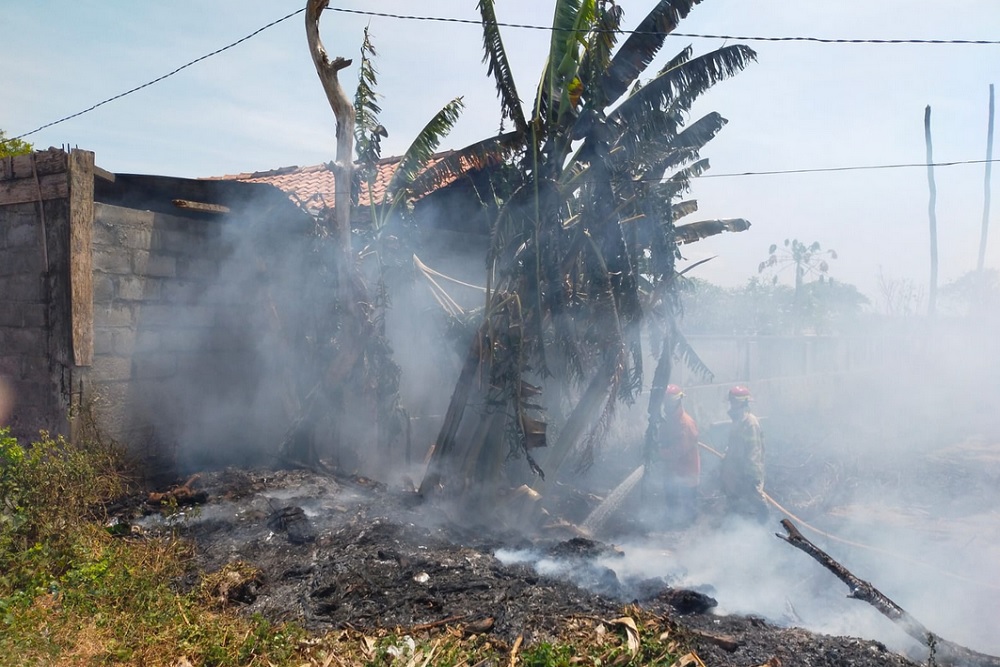 Nahas! Rumah Warga Semin Terbakar, 40 Karung Gabah Jadi Arang