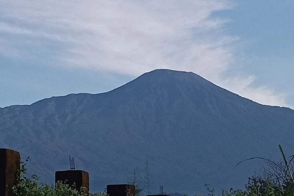 Aktivitas Kegempaan Gunung Slamet di Jawa Tengah Meningkat