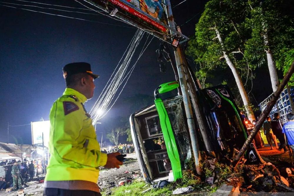 Sopir Bus Selamat, Polisi Lakukan Olah TKP Kecelakaan Rombongan SMK Lingga Kencana Depok