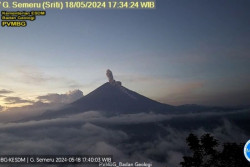 Gunung Semeru Erupsi, Awan Panas Meluncur Sejauh 3 Km