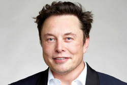 Elon Musk: PLTS Jadi Solusi Atasi Krisis Air Global